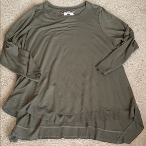 Cupio army green top 3X